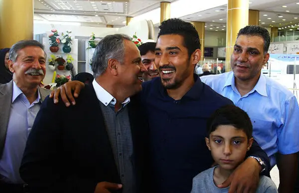 (تصاویر) سفر قوچان‌نژاد به مشهد پس از 20سال
