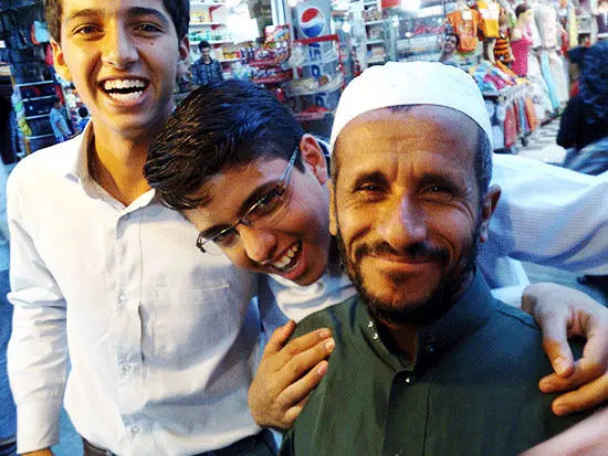 (تصویر) شباهت عجیب مرد پاکستانی به احمدی‌نژاد