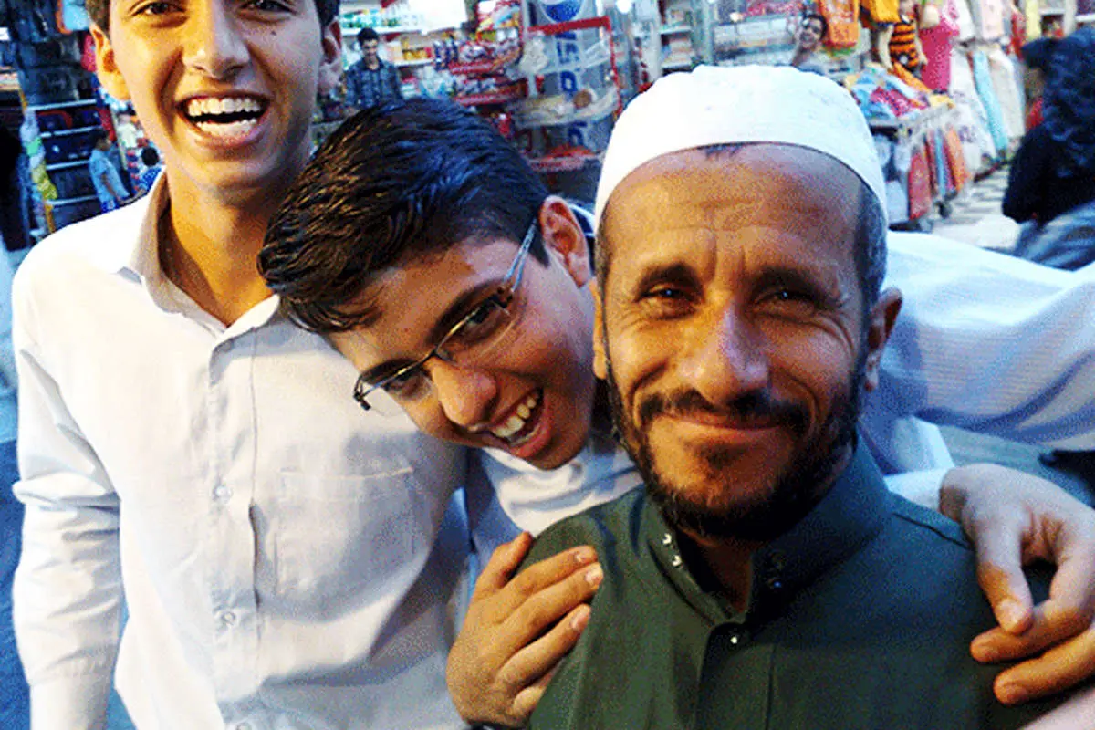 (تصویر) شباهت عجیب مرد پاکستانی به احمدینژاد