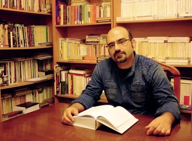 ماجراهای ۱۰ همسایه با نامهای معروف