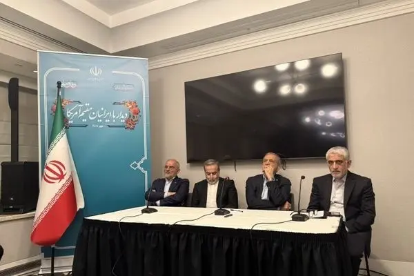 در نماز جمعه شعار بدهید «سلام بر ملت‌ها، سلام بر آمریکا!»