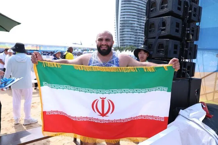 اولین طلای کاروان ایران در بازی‌های سانیا بر گردن پرتابگر ایران

