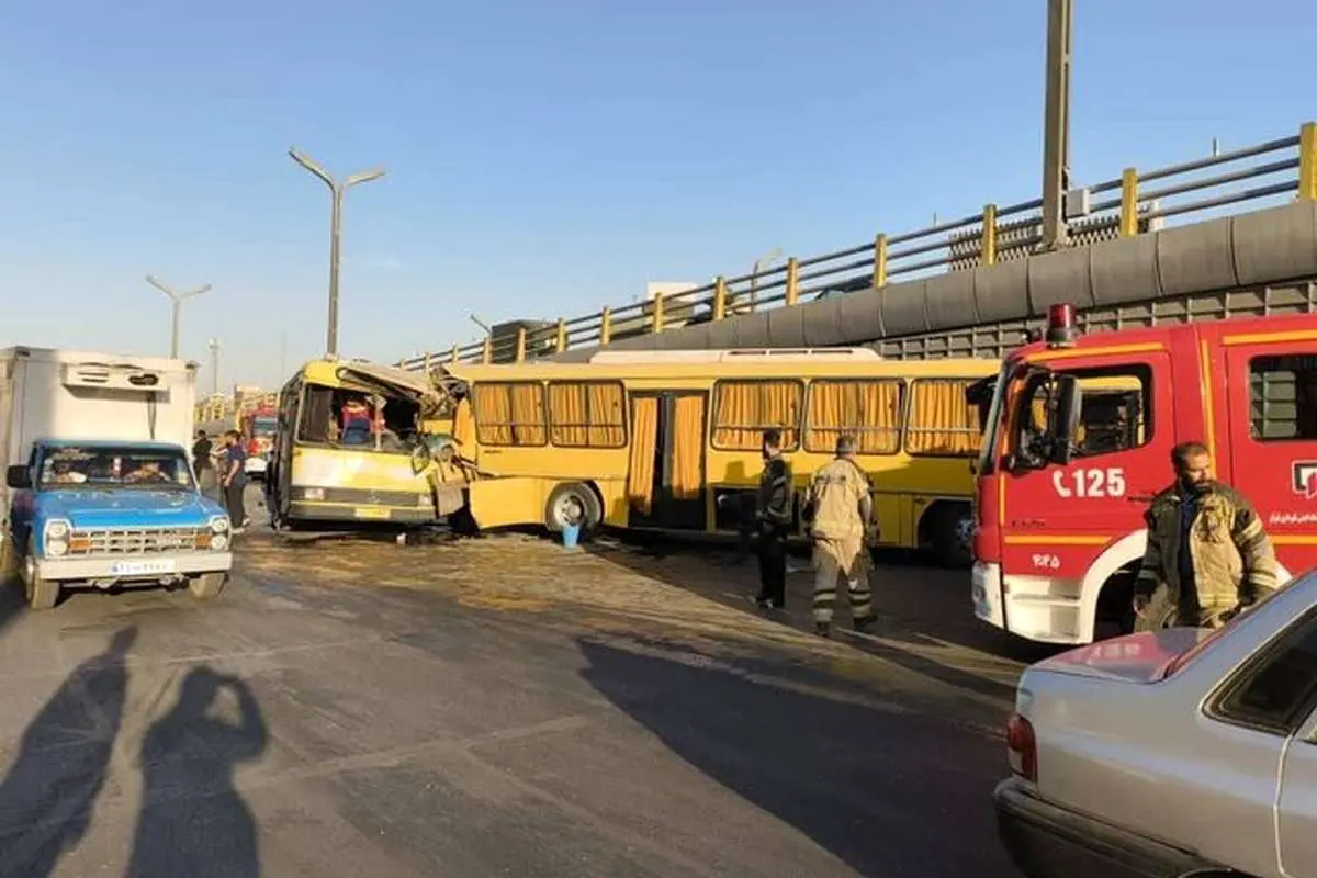 تصاویر جدید از تصادف ۲ اتوبوس جاده مخصوص کرج