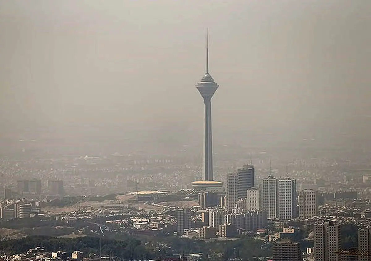 گردوغبار در تهران ماندنی شد
