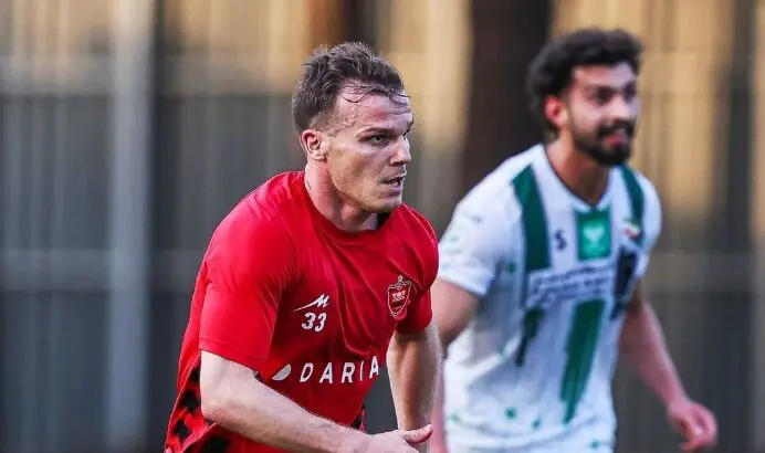 اصرار ستاره خارجی پرسپولیس به ماندن!