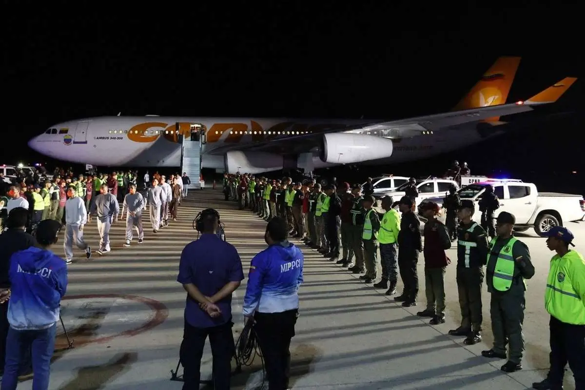 کوزوو مهاجران اخراجی آمریکا را می‌پذیرد