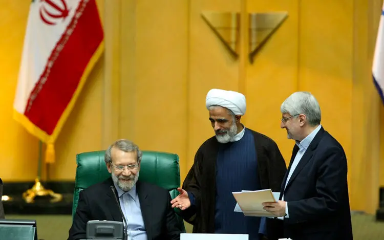 حقیقی در کنار کودکان سرطانی، خنده لاریجانی، گشایش داوری جشن خانه سینما، آن‌ها که...
