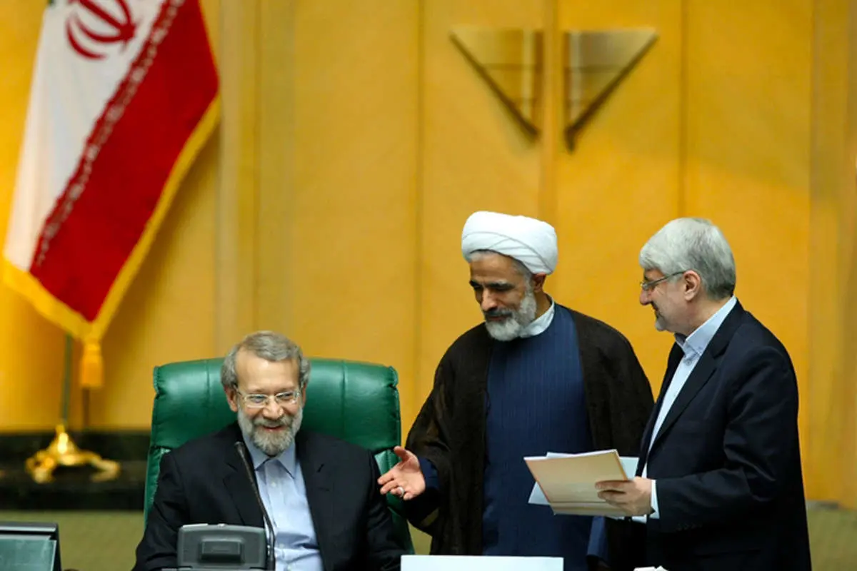 حقیقی در کنار کودکان سرطانی، خنده لاریجانی، گشایش داوری جشن خانه سینما، آنها که...