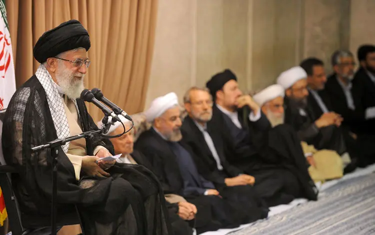 دیدار مسؤولان با مقام معظم رهبری، ریزش مرگبار ساختمان، افطار در سطح شهر تهران، بانوان کاراته‌کار و ...