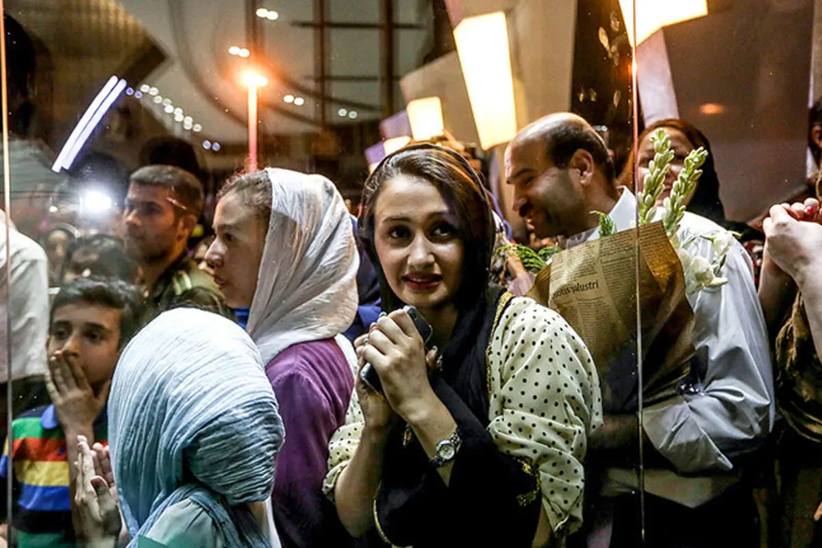 (تصاویر) بازگشت تیم ملی والیبال به کشور