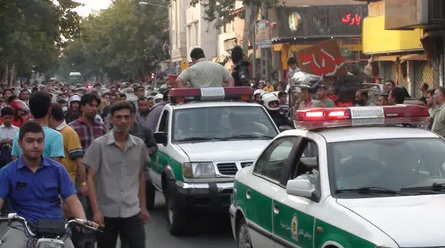 (تصاویر) چرخاندن "صمدکرده" در خیابان‌های تهران