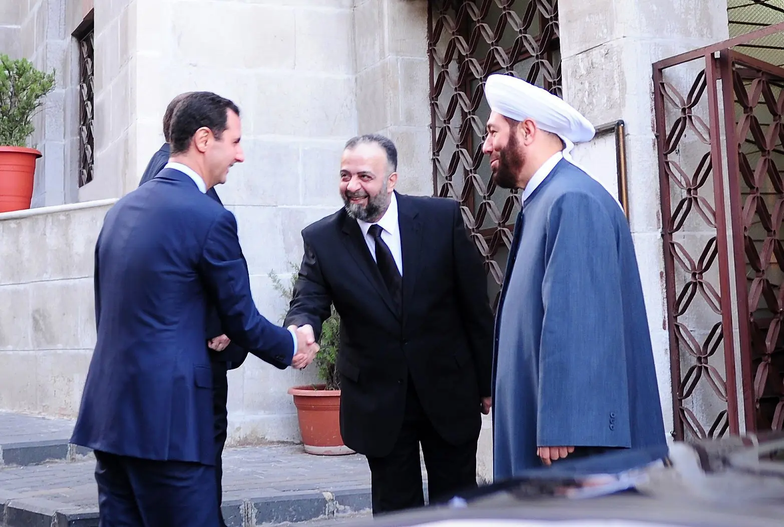 (تصویر) بشار اسد در نماز عید فطر