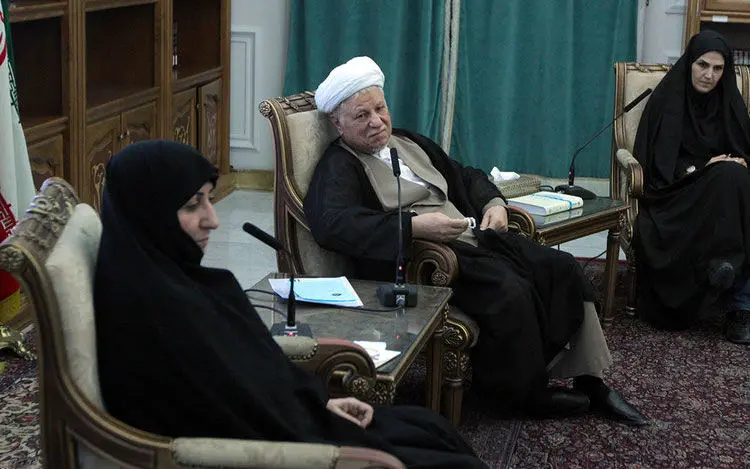 عید سعید فطر، استهلال ماه، گرمای هوا، آخرین افطار، تولد نوزاد معتاد، کودکان آواره، آتش‌بازی، تدارک عید و ...