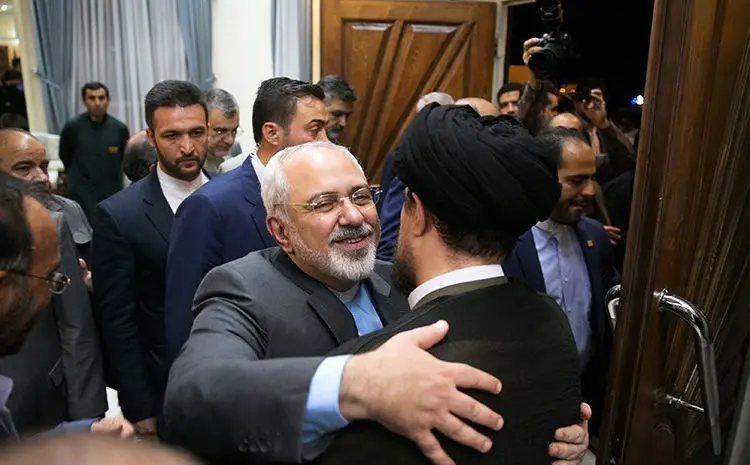 ادای احترام به امام خمینی(ره)، تجمع مادران شهدا، صحن علنی مجلس، احترام به جانباختگان...