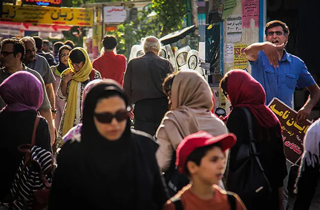 (تصاویر) بازار خرید و فروش پایان‌نامه