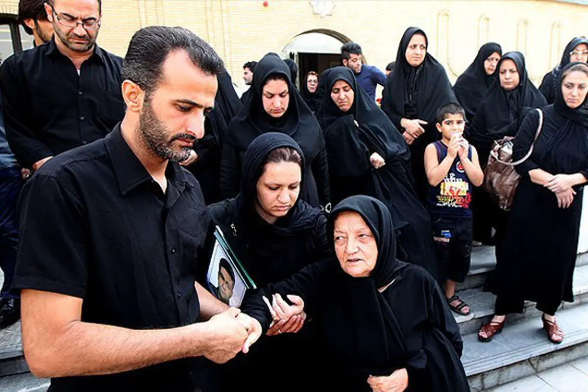 (تصاویر) مجلس ترحیم مهدی نفر