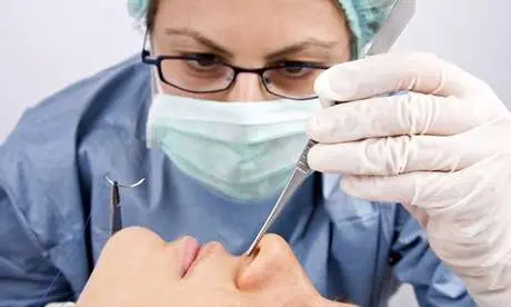 جراحی زیبایی ارزانتر در خارج: به خطرش می ارزد؟