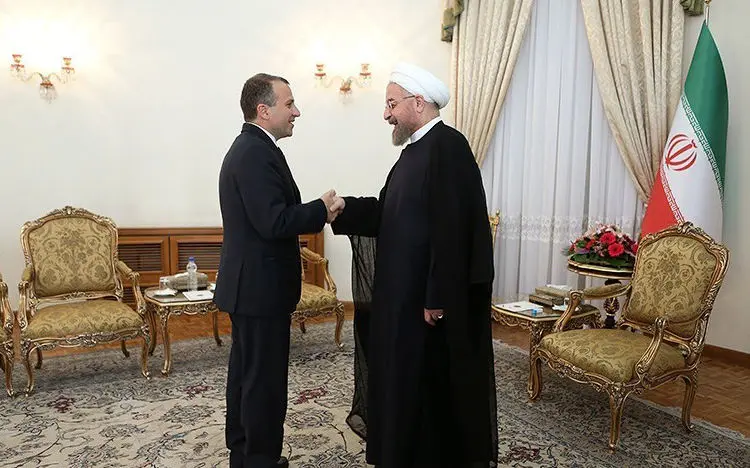 مراسم ختم حسین معدنی، تجمع دانشجویان، فریادهای کودکان، گریه مادر برای دخترانش، زلزله...