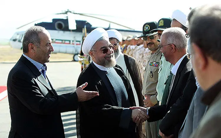 روحانی در سفر، دستگیری سارقان، آتش‌سوزی در بازار، اعدام در ملاء عام، اهدای گل به مردم، دیدار طنزپردازان و ...