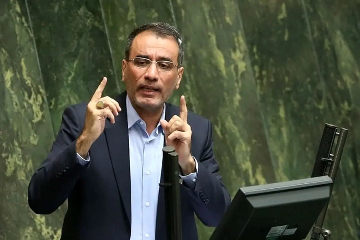 "مجلسنهم" وزیر علومِ دولت اعتدال را برکنار کرد