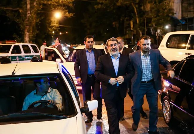 (تصاویر) وزیرکشور در محله احمدی‌نژاد