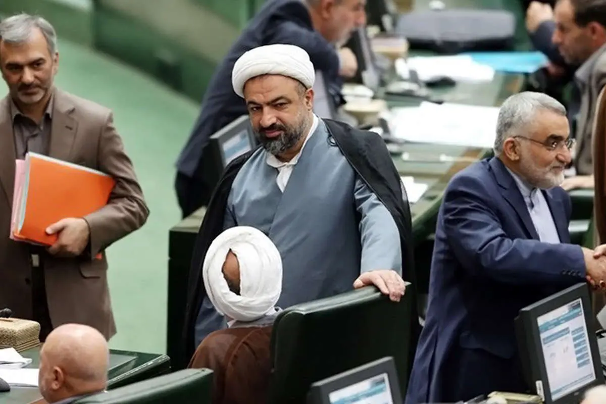 حاشیه استیضاح، استقبال مردم اردبیل از روحانی، تجمع هنرمندان و ورزشکاران، امدادرسانی به منطقه زلزلهزده و ...