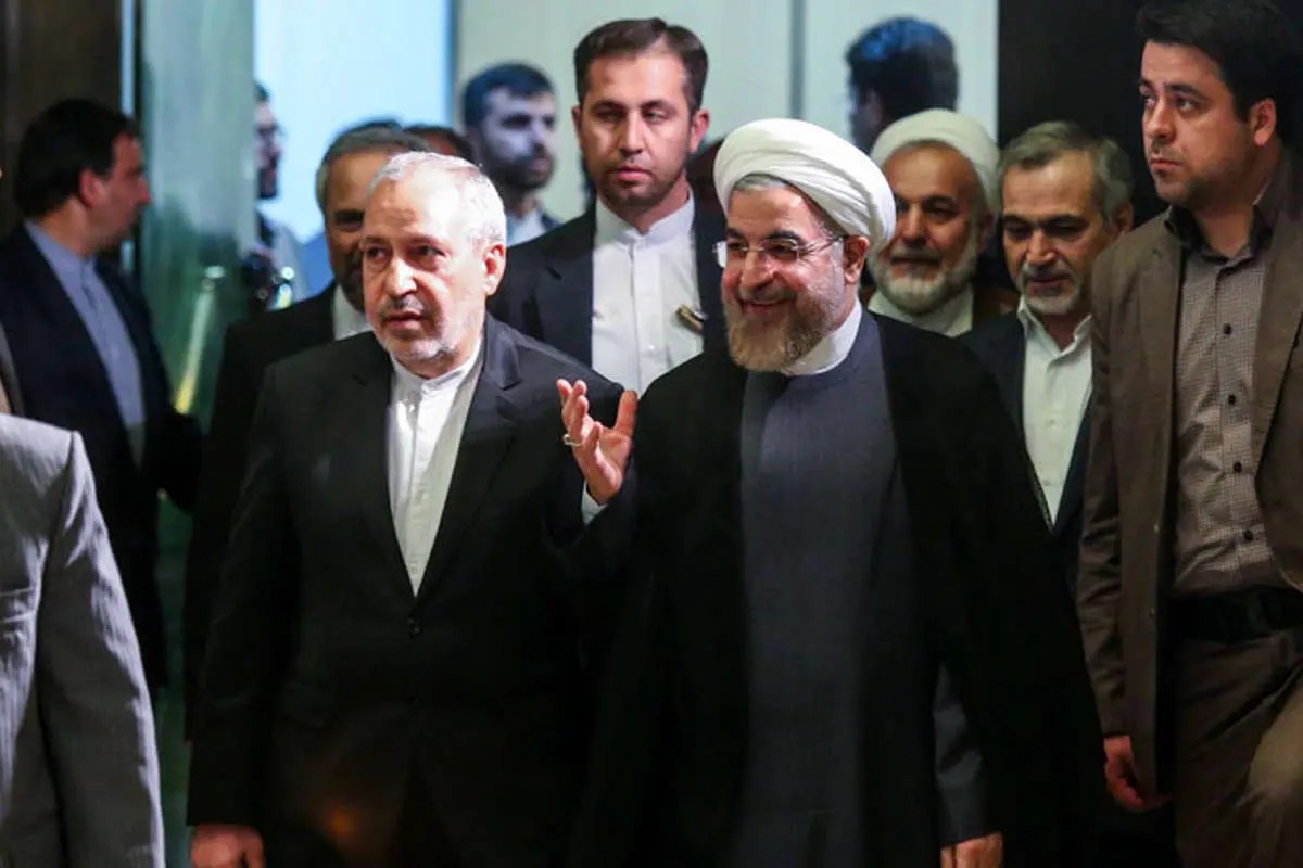 حاضران در مجمع تشخیص، چهره خندان روحانی، نهالکاری لاریجانی، جاذبه گردشگری در مانیل، غزه زیر آتش و ...