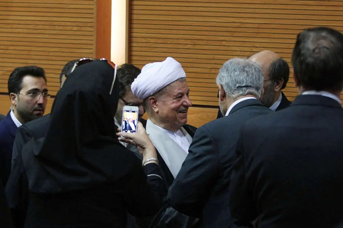 (تصاویر) هاشمی در روز تولد هشتاد سالگی