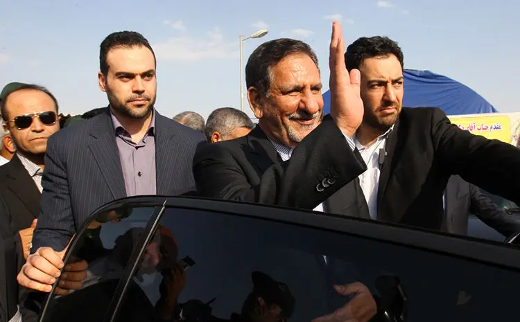 تقدیر از عوامل فیلم سینمایی، حاتمی‌کیا و مریلا زارعی در مراسم رونمایی، تشییع شهید...