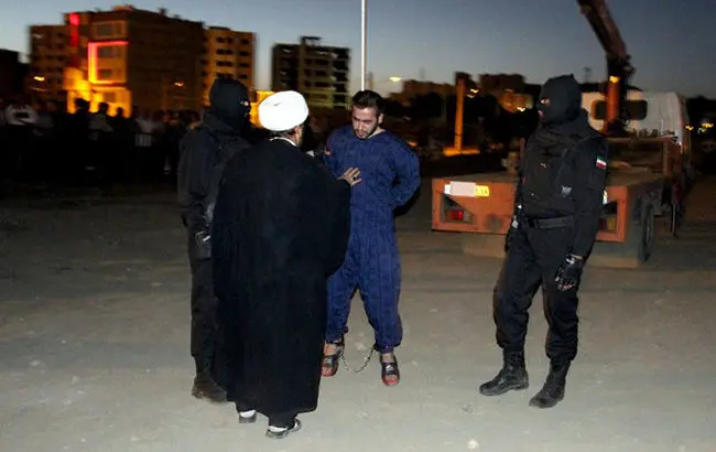 (تصاویر) اعدام دو شرورِ همدانی