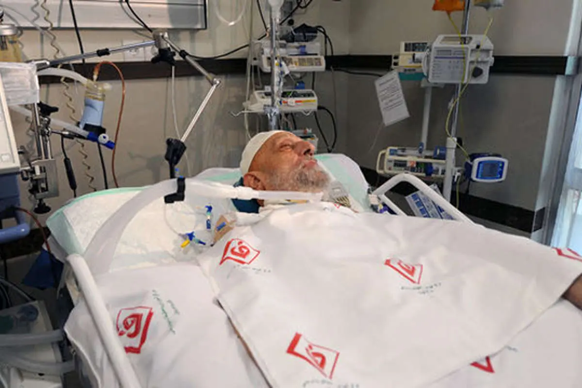 (تصاویر) ترخیص رهبرانقلاب از بیمارستان