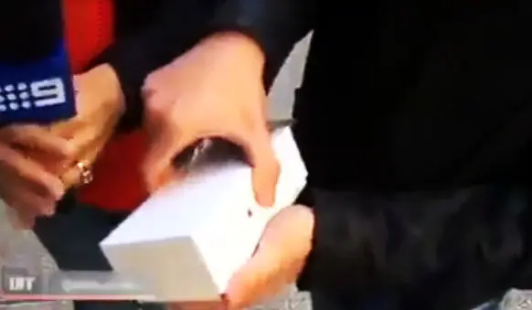 (فیلم) بدشانس‌ترین مشتری آیفون 6