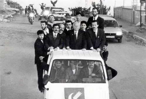 (تصویر) یک وانت پر از مقام عالیرتبه!