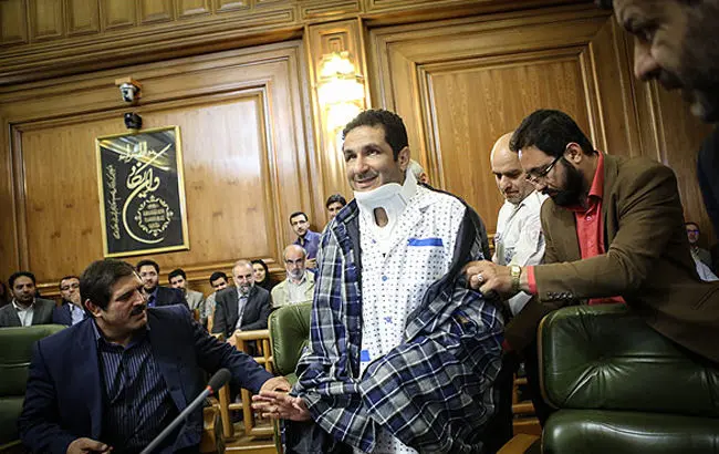 (تصاویر) بازگشت چمران به صندلی ریاست