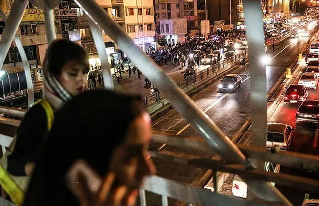 (تصاویر) ترافیک آزادی پس از حادثه در مترو