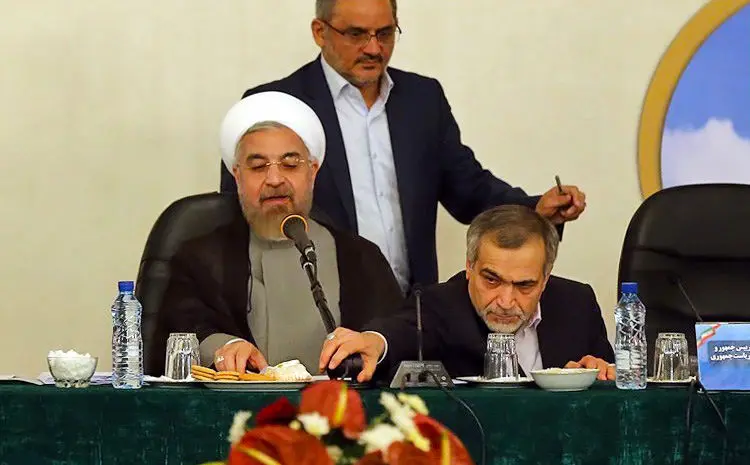 جشن فارغ‌التحصیلی در دانشگاه، عروسی در روز ولادت، جلسه دولت در حرم امام رضا(ع)، جشنواره عشایر و ...