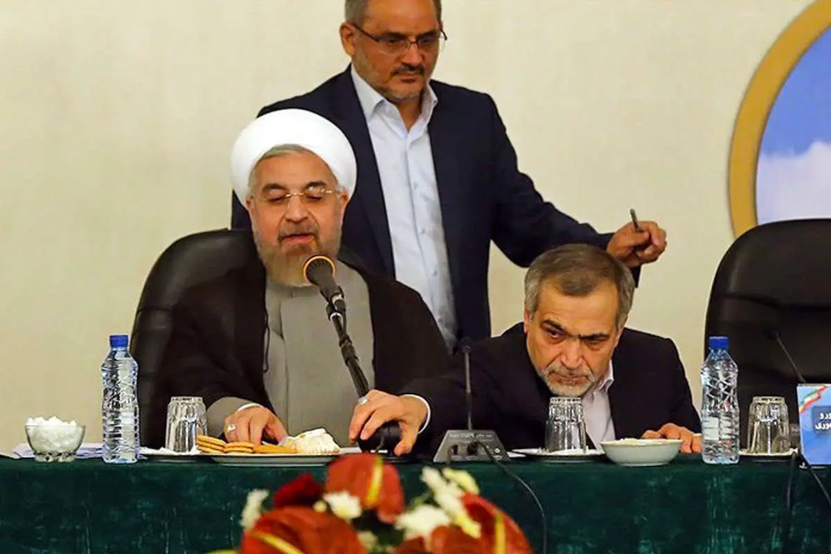 جشن فارغالتحصیلی در دانشگاه، عروسی در روز ولادت، جلسه دولت در حرم امام رضا(ع)، جشنواره عشایر و ...