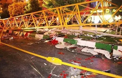 (تصاویر) سقوط جرثقیل تاور کرین