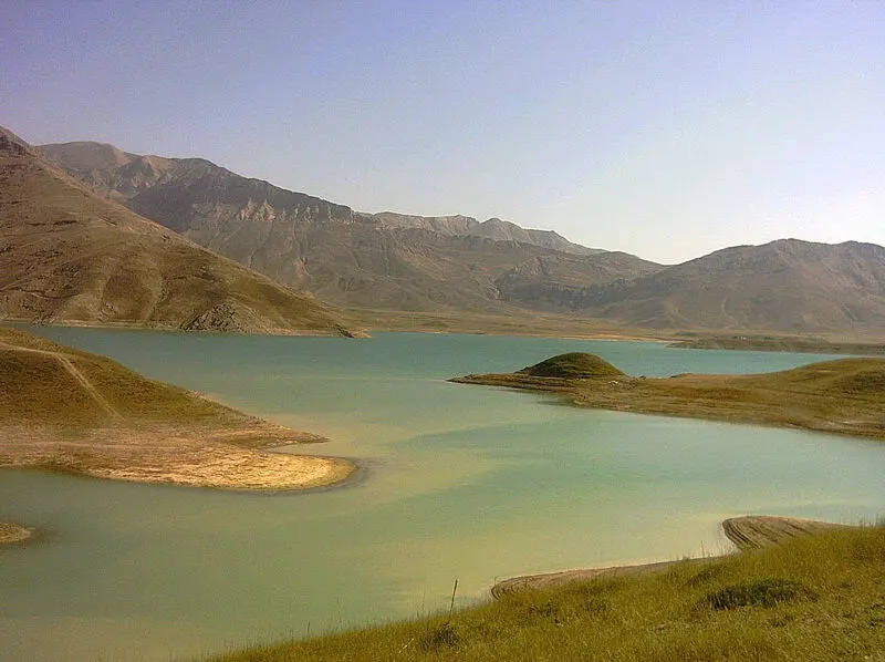 دریاچه لار؛ زمانی که آب داشت!
