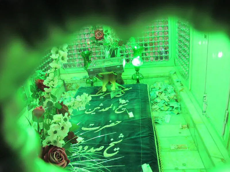 اینجا «گور» با تو سخن می‌گوید +(تصاویر)