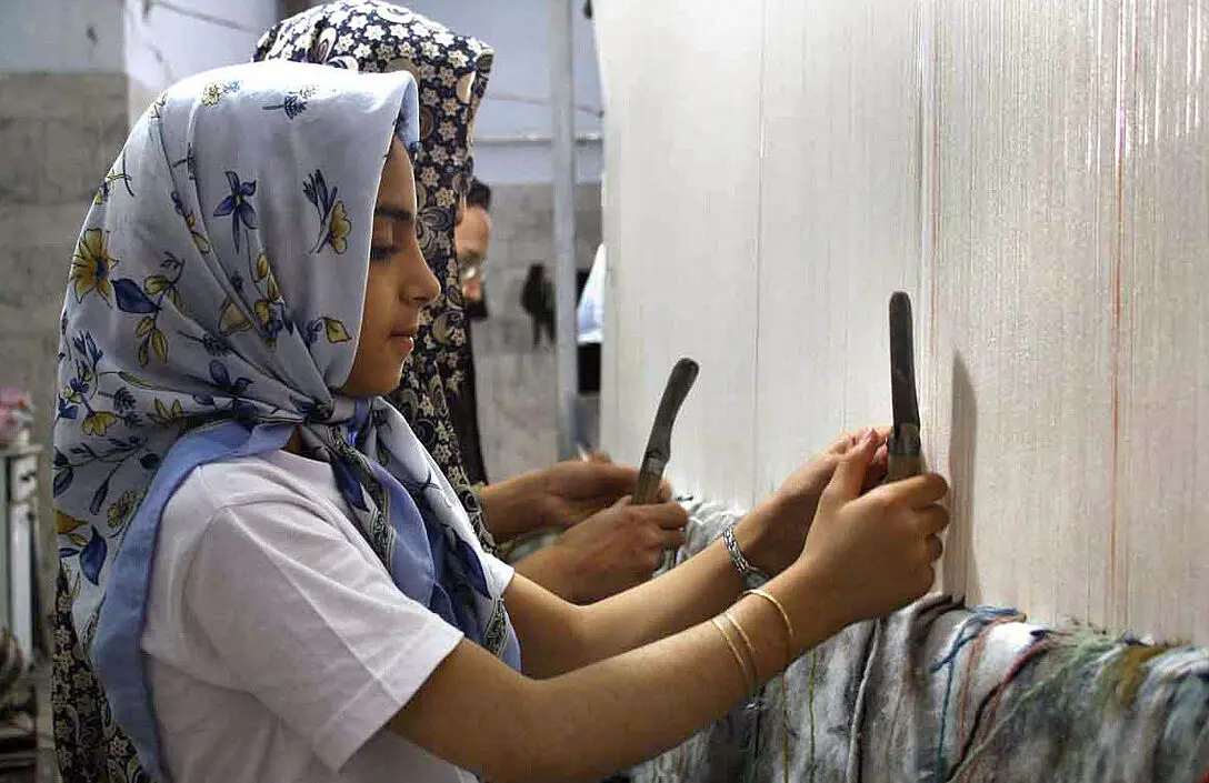 دستی به سوی جهان بدون فقر