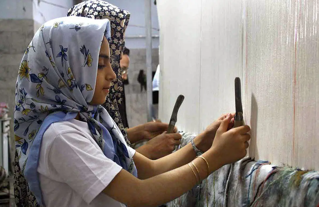 دستی به سوی جهان بدون فقر