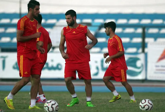 (تصاویر) تمرین پرسپولیس با لباس اسپانیا!