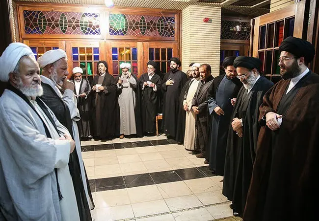 (تصاویر) مقامات در ختم دختر سیدرضا تقوی