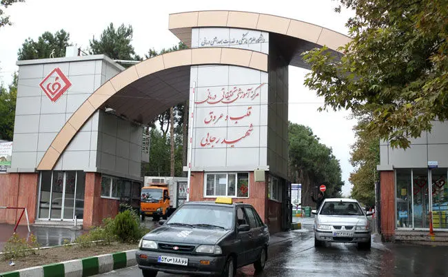 (تصاویر) انتقال پیکر آیت‌الله مهدوی کنی