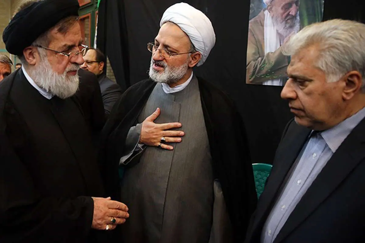 (تصاویر) وداع دانشجویان با آیتالله مهدویکنی