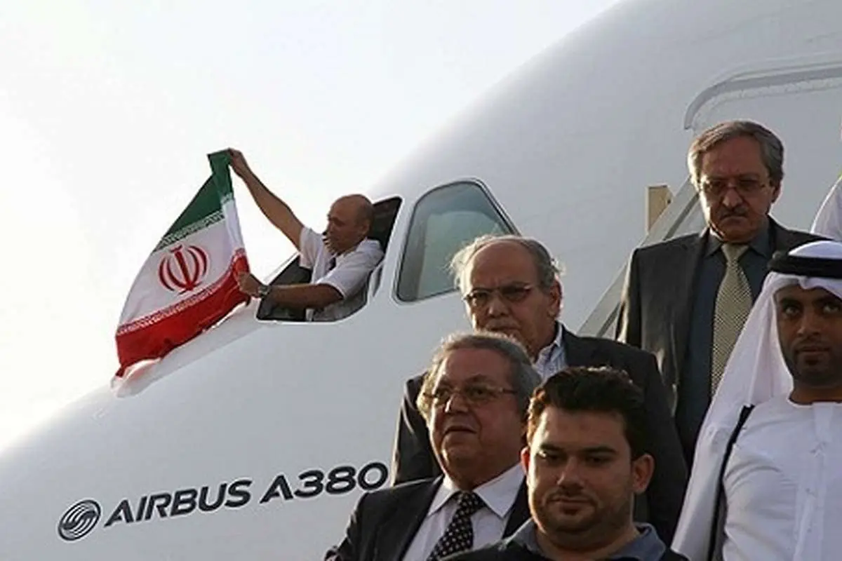 خلبانی که هواپیمای غولپیکر را به تهران آورد