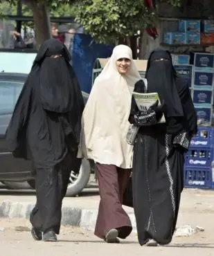 داعش در آستانه افتتاح نخستین دانشگاه و مرکز تحقیقات هسته‌ای