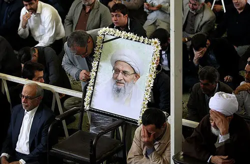 (تصویر) صندلی خالی آیت‌الله‌ مهدوی‌کنی