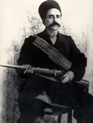 مردی از تبار قلندران